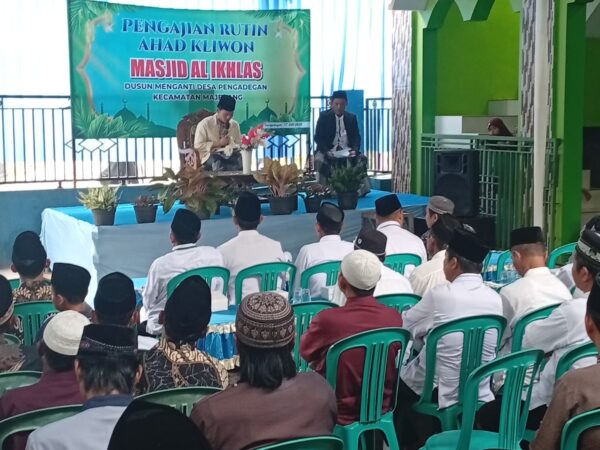 KKN UNUGHA Cilacap Dukung Pengajian Ahad Kliwon dan Pelantikan Pimpinan Anak Ranting NU Desa Pengadegan