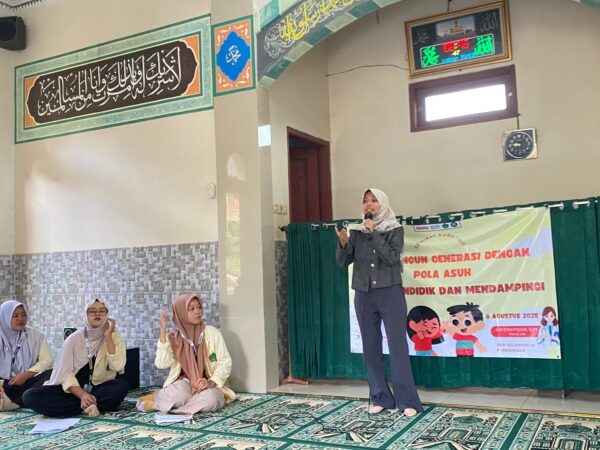 KKN UNUGHA Cilacap Gelar Seminar Parenting di Masjid Al Ikhlas, Wujudkan Pola Asuh yang Mendidik dan Mendampingi